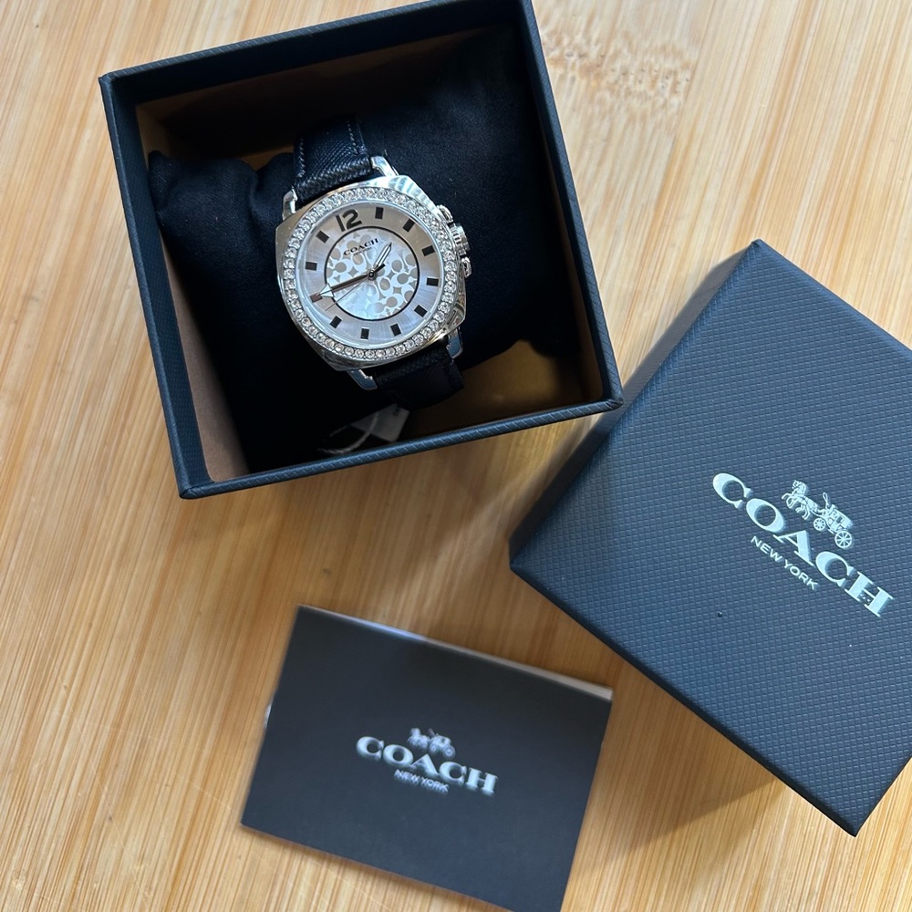 Coach Boyfriend Watch With 34m Silver Face & Black Textured Leather Band - Picture 9 of 10